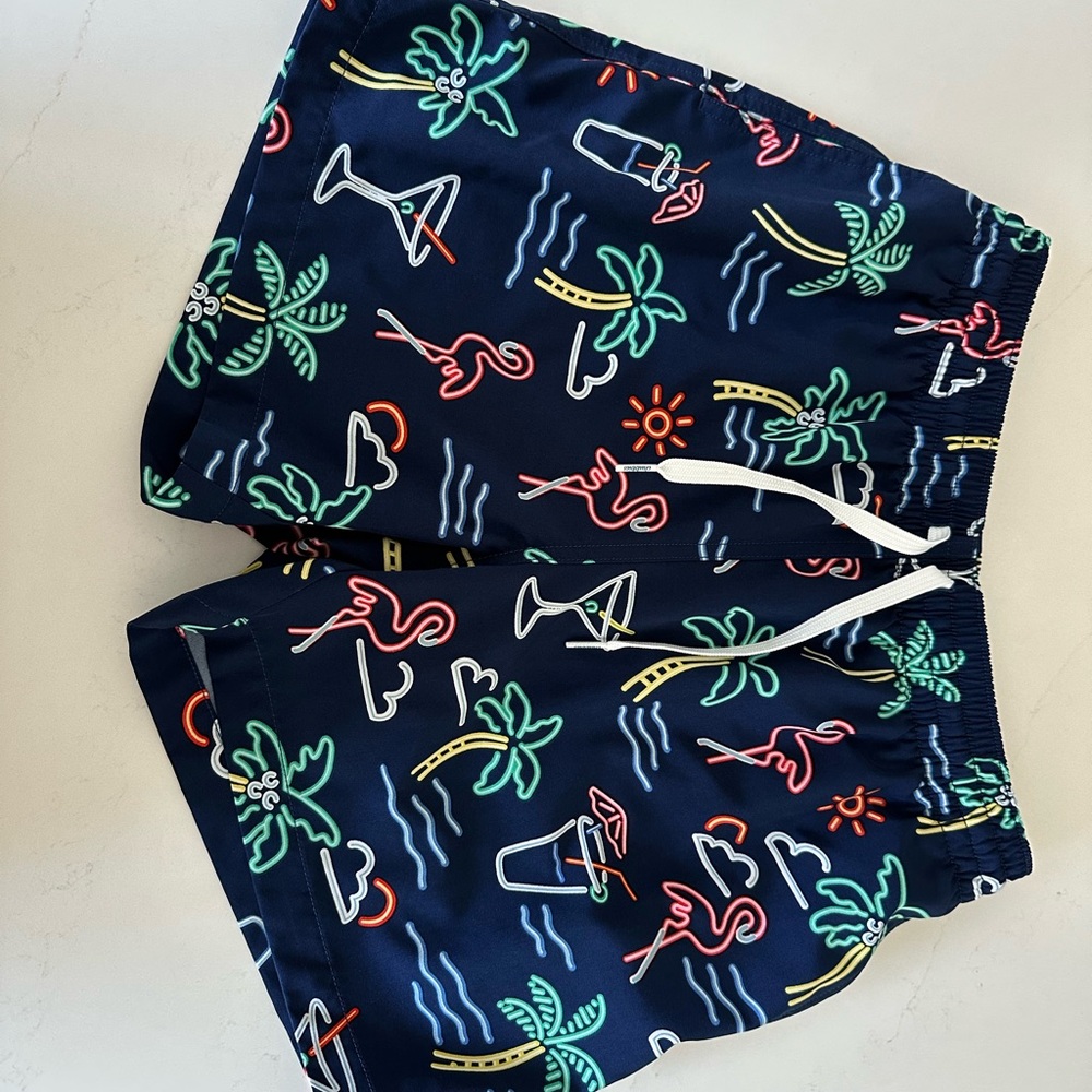 Men’s Chubbies Navy bathing suit brand new never worn